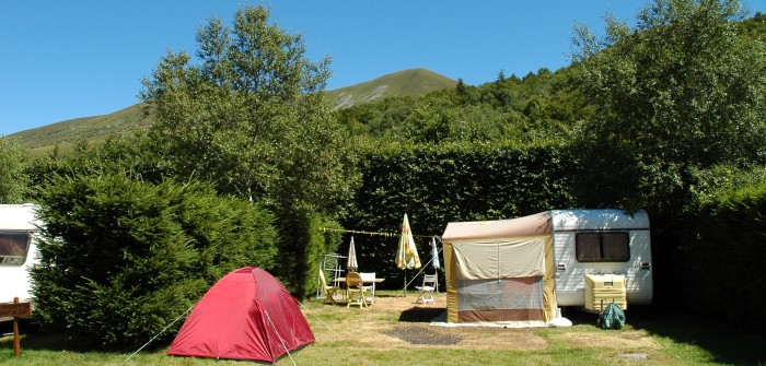 Der Campingplatz mit Luxus findet ich in der Auvergne. Man sollte sich ja wirklich mal überraschen lassen. (#2)