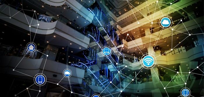 IoT Wellness: Stress loswerden im High Tech Hotel (Foto: Adobe Stock - metamorworks)