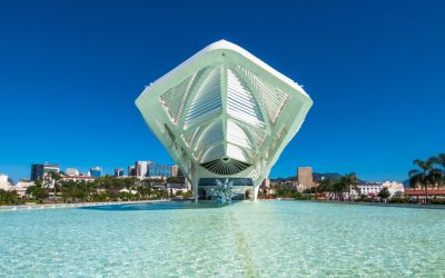Das futuristische Museu do Amanhã am Hafen von Rio de Janeiro ist ein "Museum der Dritten Generation", welches sich der Erforschung der Zukunft widmet.breite:300 (Foto: AdobeStock - Bernard Barroso 474944354)
