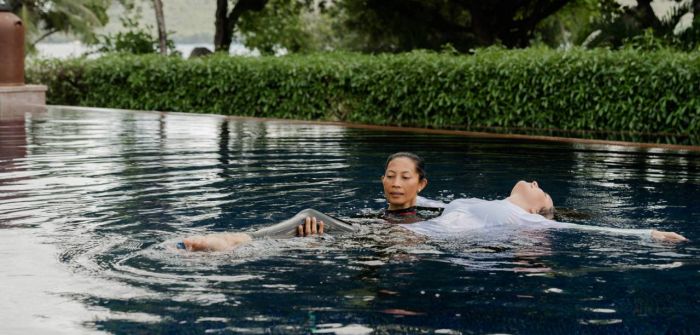 Aquatische Entspannung: Watsu-Magie im Raffles Seychelles (Foto: Raffles Seychelles)