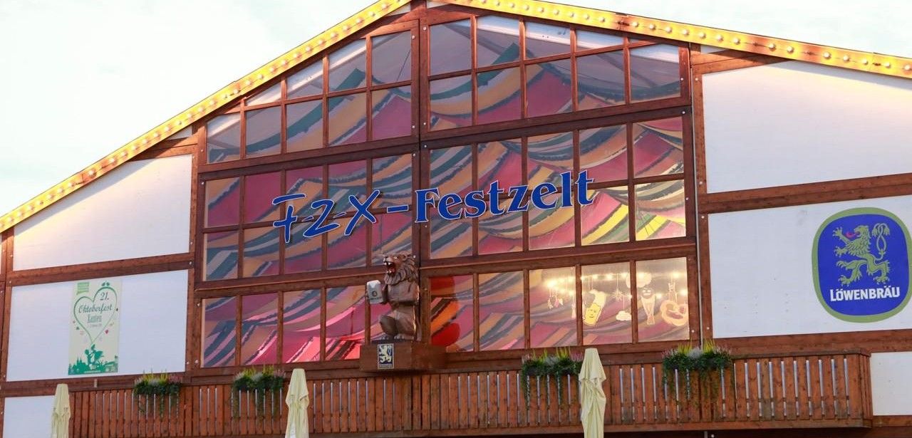 Ein stimmungsvolles Oktoberfest-Erlebnis in Xanten: Vom 29. September bis zum 15. Oktober Karneval trifft Oktoberfest: Ein außergewöhnliches Special am 1. (Foto: Freizeitzentrum Xanten GmbH)