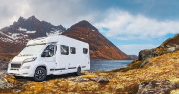 Wohnmobile von neuer Mautregelung ausgenommen Mautpflicht ab 3,5 Tonnen: Ausnahme für Wohnmobile (Foto: AdobeStock - Val Thoermer 486094561)