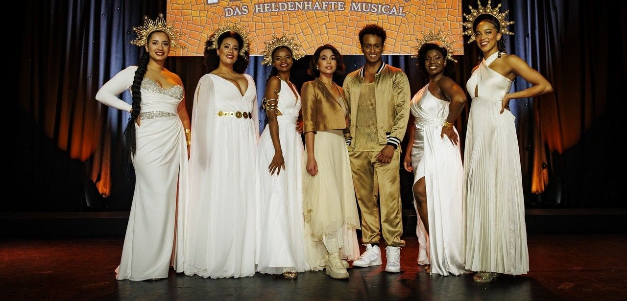 Die Cast des neuen Disney Musicals HERCULES in Hamburg (Foto: Morris Mac Matzen/Stage Entertainment)