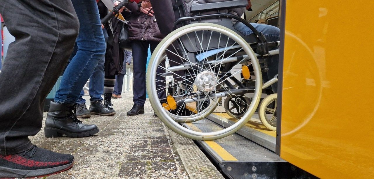 Neuer Desiro HC ermöglicht barrierefreies Reisen im (Foto: Stadt Brandenburg)